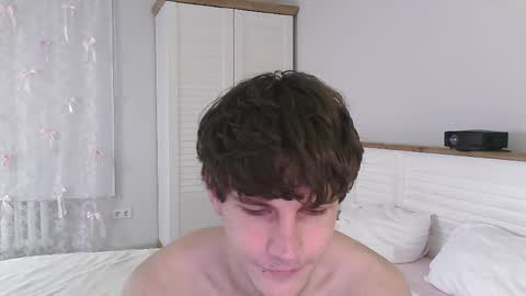 Eric Crush online show from April 2026 03:53:01 AM