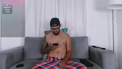 Snapshot of eric_evans1 chatting on September 2025 03:19:01 AM Eric Evans online show from September 2025 03:19:01 AM