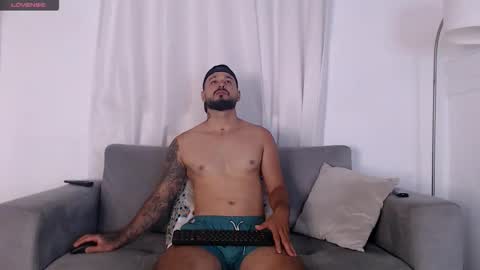 Snapshot of eric_evans1 chatting on October 2025 03:39:02 AM Eric Evans online show from October 2025 03:39:02 AM