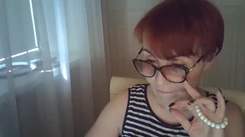 Snapshot of erica_lynn chatting on May 2026 12:43:01 PM erica_lynn online show from May 2026 12:43:01 PM