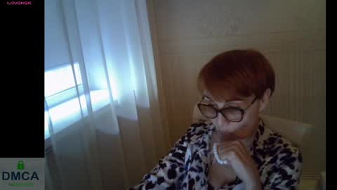 Snapshot of erica_lynn chatting on May 2026 01:07:01 PM erica_lynn online show from May 2026 01:07:01 PM
