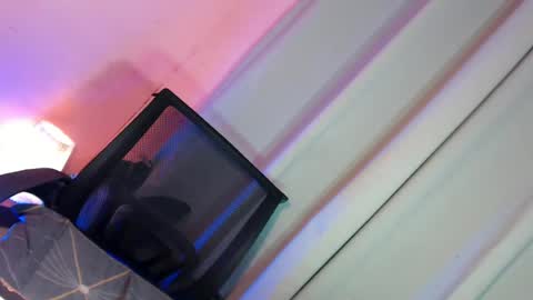 Snapshot of erica_walker chatting on July 2026 02:08:02 PM erica_walker online show from July 2026 02:08:02 PM