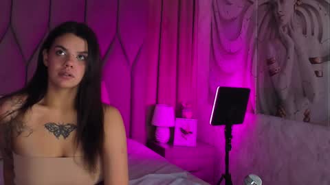 ericaevan online show from December 2024 11:00:01 AM
