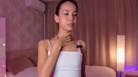 Emily online show from December 2025 06:36:02 PM