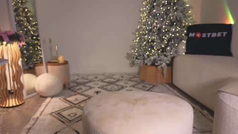 Call me Erica online show from December 2024 09:05:02 AM