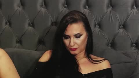 Erica online show from January 2025 08:10:02 PM