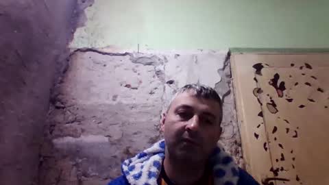 Snapshot of ericboy32 chatting on December 2025 11:01:02 PM eric online show from December 2025 11:01:02 PM