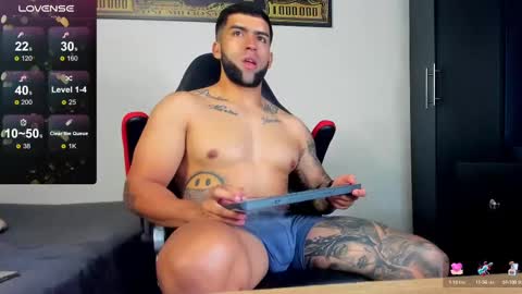 Snapshot of erick_blake_ chatting on February 2025 05:04:02 AM my   online show from February 2025 05:04:02 AM