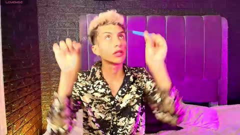 erick online show from November 2025 09:15:01 PM