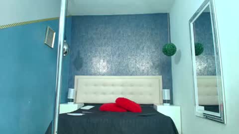 Snapshot of erick_zhimerman chatting on November 2025 04:01:02 AM online show from November 2025 04:01:02 AM