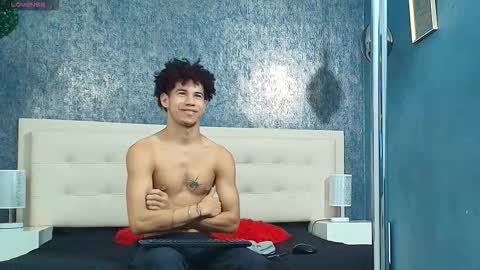 Snapshot of erick_zhimerman chatting on November 2025 06:04:02 AM online show from November 2025 06:04:02 AM