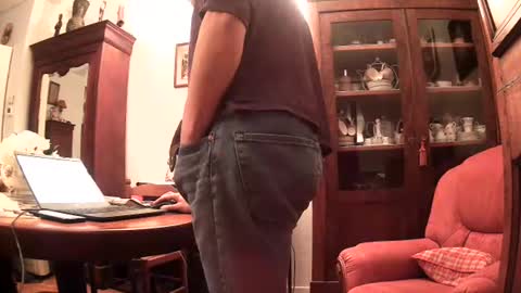 Snapshot of ericstephcam31 chatting on December 2025 11:08:02 AM Steph et Eric online show from December 2025 11:08:02 AM