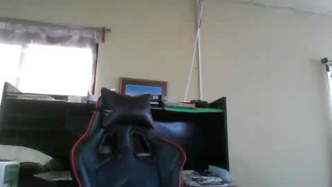 Snapshot of erik1781 chatting on June 2026 09:04:01 PM erik1781 online show from June 2026 09:04:01 PM