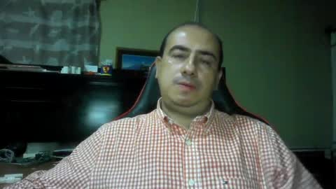 Snapshot of erik1781 chatting on July 2026 04:18:01 AM erik1781 online show from July 2026 04:18:01 AM