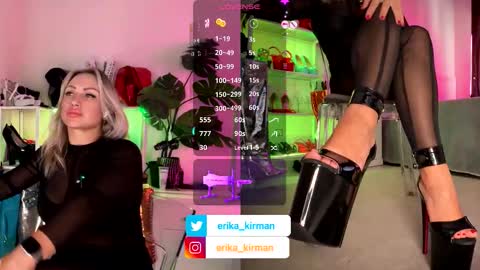 Erika      online show from September 2025 12:49:02 PM