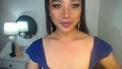 Snapshot of erika_madrigal chatting on September 2025 10:12:01 PM erika_madrigal online show from September 2025 10:12:01 PM