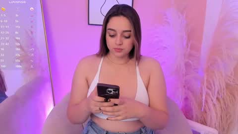 Erika Mendez online show from September 2025 07:47:01 PM