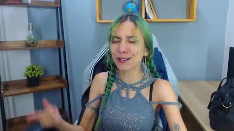 E R I K A - SAGITARIO..... online show from October 2025 03:09:02 PM