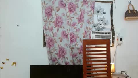 erika  mae online show from September 2025 05:15:02 PM