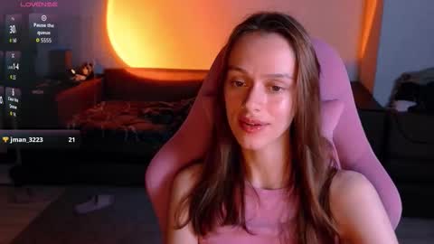 Erika online show from September 2025 05:13:01 PM