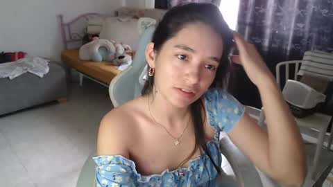 erina_1 online show from April 2026 05:36:01 PM