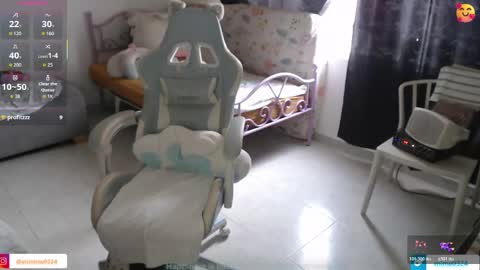 erina_1 online show from April 2026 05:59:01 PM