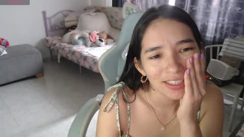 erina_1 online show from April 2026 05:43:01 PM