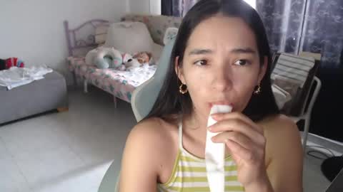 erina_1 online show from May 2026 06:02:02 PM