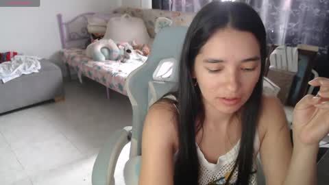 erina_1 online show from May 2026 05:51:01 PM