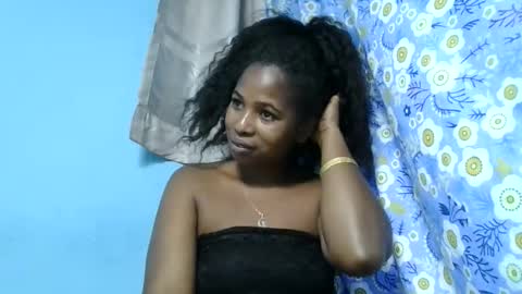 Snapshot of erisca19 chatting on May 2026 02:12:01 PM Erisca19 online show from May 2026 02:12:01 PM
