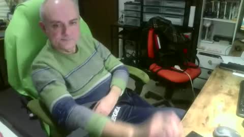 ernello online show from November 2025 09:19:02 PM