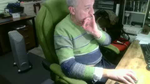 ernello online show from November 2025 04:55:01 AM