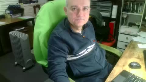 ernello online show from December 2025 05:49:02 AM