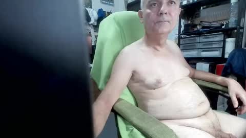 Snapshot of ernello chatting on July 2026 04:43:02 AM ernello online show from July 2026 04:43:02 AM