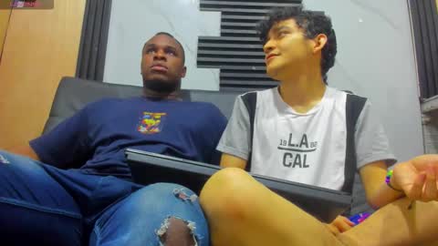 Snapshot of eros_fang chatting on November 2025 09:07:02 AM eros_fang online show from November 2025 09:07:02 AM