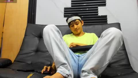 Snapshot of eros_fang chatting on November 2025 12:05:02 PM eros_fang online show from November 2025 12:05:02 PM