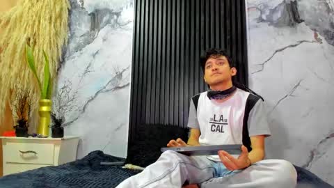 Snapshot of eros_fang chatting on November 2025 01:22:02 PM eros_fang online show from November 2025 01:22:02 PM