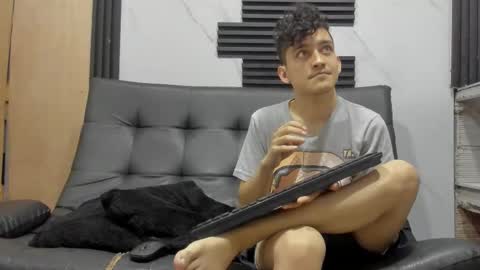 Snapshot of eros_fang chatting on November 2025 09:34:02 AM eros_fang online show from November 2025 09:34:02 AM