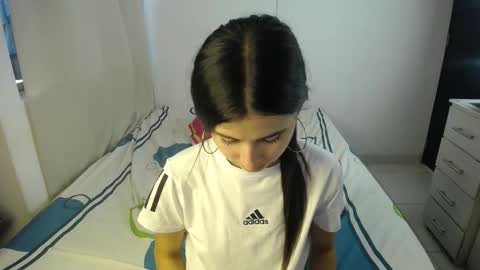 Snapshot of erosgirls_ chatting on October 2025 08:30:02 PM erosgirls_ online show from October 2025 08:30:02 PM