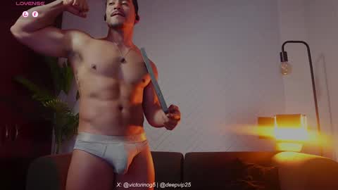 Snapshot of eroswolfs chatting on May 2026 09:01:02 PM eroswolf online show from May 2026 09:01:02 PM