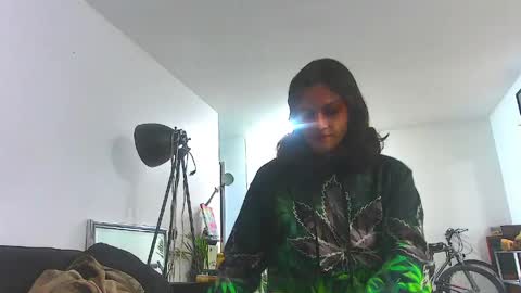 Snapshot of erotica_angel chatting on May 2026 04:43:01 AM Nikki Erotica online show from May 2026 04:43:01 AM