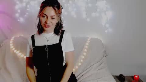 Snapshot of eroticgiftxxx chatting on January 2025 10:19:01 AM LylaXXX online show from January 2025 10:19:01 AM