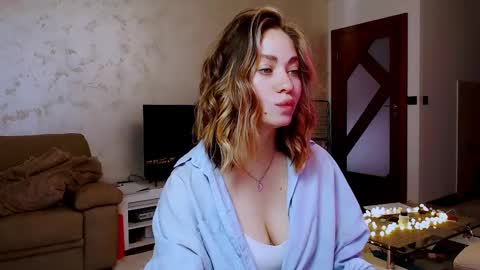 Snapshot of eroticgiftxxx chatting on March 2025 07:51:02 AM LylaXXX online show from March 2025 07:51:02 AM