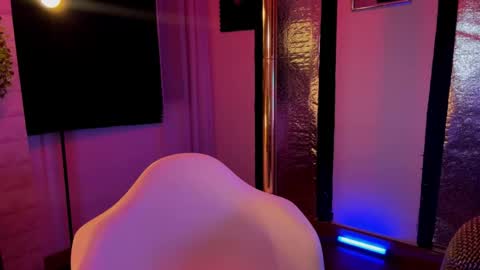 Salom online show from May 2026 11:35:01 PM