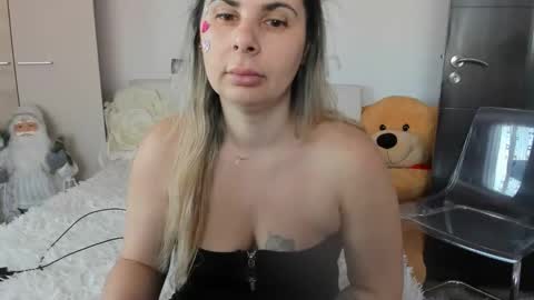 eroticsensualkitty4u online show from February 2026 09:28:02 AM