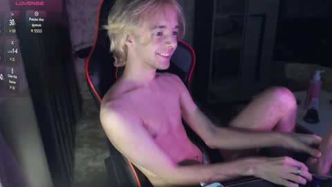 Snapshot of ervi_ chatting on February 2026 07:57:02 PM ERV1II online show from February 2026 07:57:02 PM