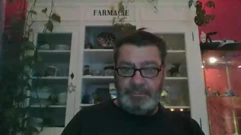 Snapshot of erwin1966 chatting on January 2025 12:12:02 AM Erwins room welcome sound on online show from January 2025 12:12:02 AM