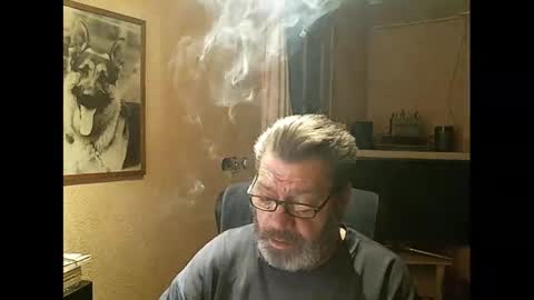 Snapshot of erwin1966 chatting on February 2025 01:11:01 AM Erwins room welcome sound on online show from February 2025 01:11:01 AM