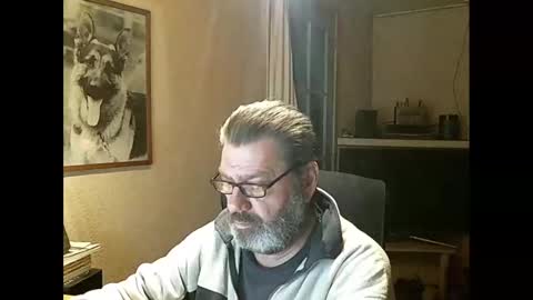 Snapshot of erwin1966 chatting on February 2025 11:36:01 PM Erwins room welcome sound on online show from February 2025 11:36:01 PM