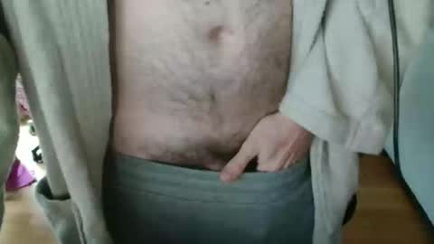 Erzzoo online show from January 2026 01:37:02 PM